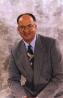 Dr. Garth Vaz